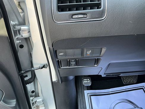 Used 2022 Nissan Armada SL RWD image 13