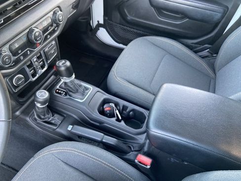 Used 2024 Jeep Wrangler Unlimited Sport AWD/4WD image 24