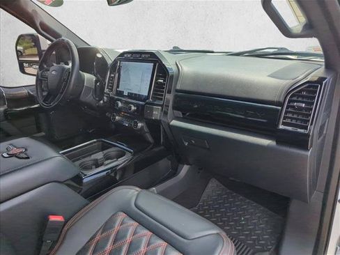 Used 2022 Ford F250 Lariat w/ Lariat Ultimate Package AWD/4WD image 24