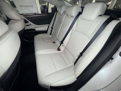 New 2025 Lexus ES 350 350 Luxury image 13