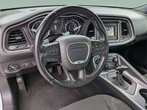 Used 2015 Dodge Challenger SXT w/ Super Sport Group (SS/T) RWD image 13