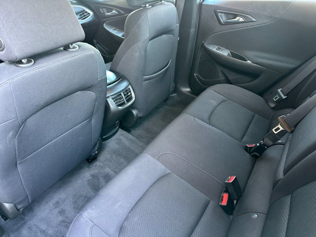 Used 2024 Chevrolet Malibu LT FWD image 14