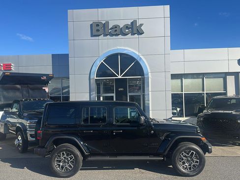 New 2026 Jeep Wrangler Unlimited Sahara w/ Safety Group image 3