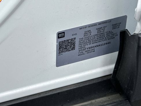 Used 2022 Chevrolet Bolt EUV LT w/ Convenience Package image 53