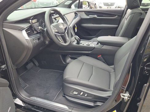 New 2025 Cadillac XT5 Premium Luxury w/ LPO, Floor Liner Package image 25
