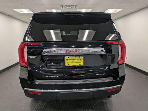 Used 2023 GMC Yukon SLT w/ SLT Luxury Package image 5