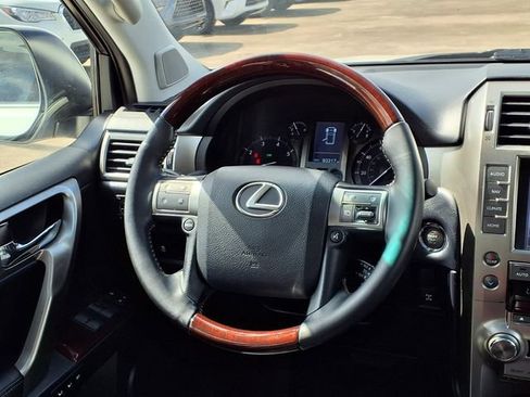 Used 2019 Lexus GX 460 Premium AWD/4WD image 7