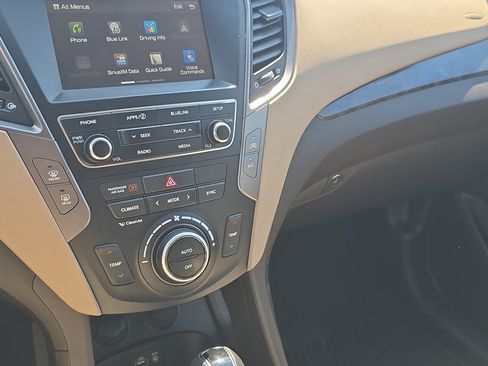 Used 2017 Hyundai Santa Fe Sport AWD/4WD image 21