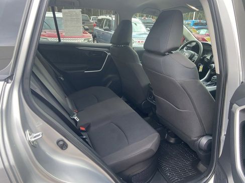 Used 2022 Toyota RAV4 LE image 25