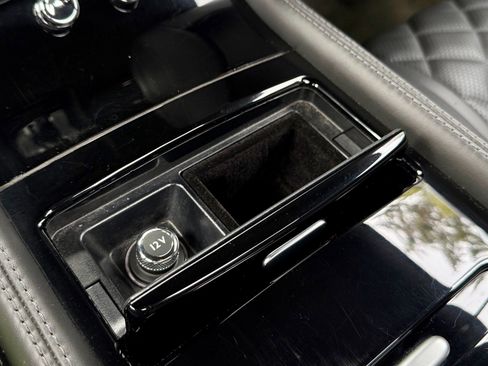 Used 2017 Bentley Continental GT image 29