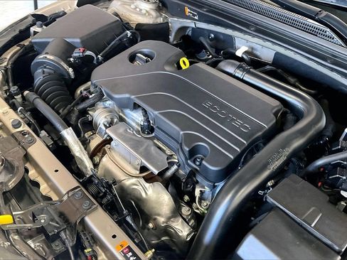 Used 2025 Chevrolet Malibu LT image 29