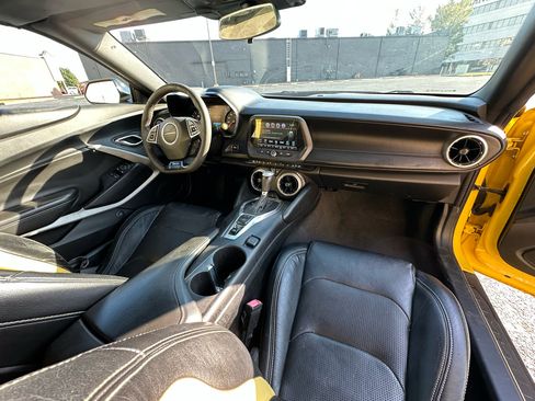 Used 2017 Chevrolet Camaro SS image 12