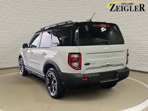 Used 2025 Ford Bronco Sport Outer Banks w/ Outer Banks Tech Package+ AWD/4WD image 7