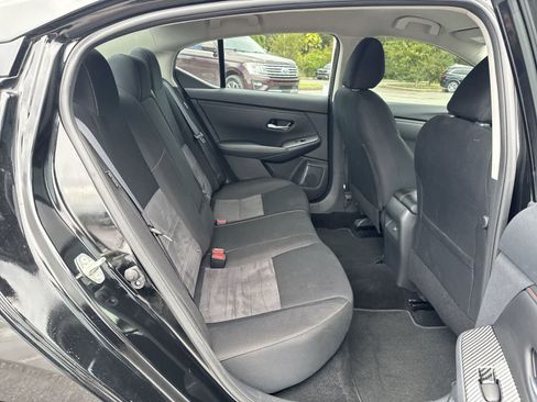 Used 2025 Nissan Sentra SR w/ Midnight Edition FWD image 27
