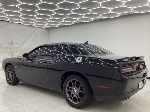 Used 2018 Dodge Challenger GT w/ Driver Convenience Group image 11
