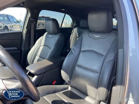 Used 2024 Cadillac XT4 Premium Luxury image 12