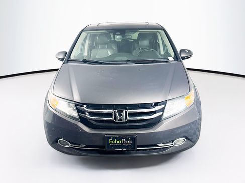 Used 2015 Honda Odyssey Touring image 2