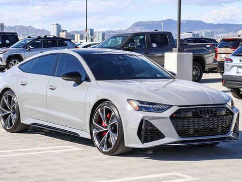 Used 2023 Audi RS 7 Sportback w/ Black Optic Package image 3