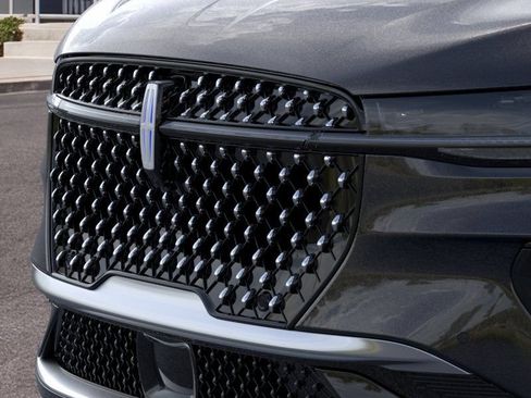 New 2026 Lincoln Nautilus Reserve AWD/4WD image 17