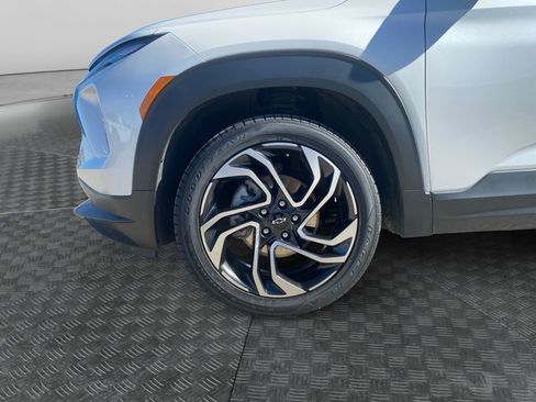 Used 2025 Chevrolet TrailBlazer RS w/ Convenience Package image 23