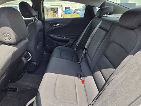 Used 2025 Chevrolet Malibu LT FWD image 28