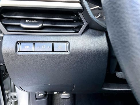 Used 2024 Nissan Altima 2.5 SV image 32