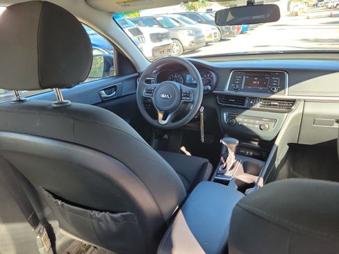 Used 2017 Kia Optima LX w/ Option Group 014 image 13