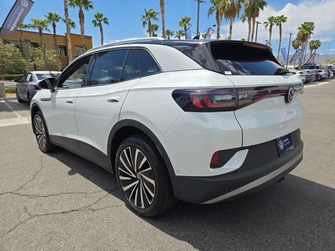 Certified 2023 Volkswagen ID.4 Pro S Plus AWD/4WD image 4