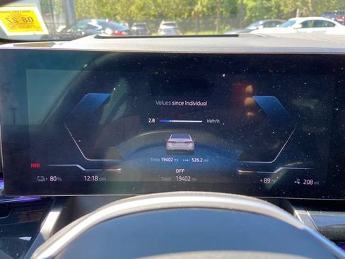 Used 2025 BMW i5 xDrive40 w/ Premium Package AWD/4WD image 17