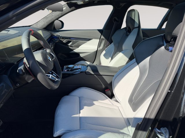 New 2027 BMW M5 w/ Executive Package AWD/4WD image 9
