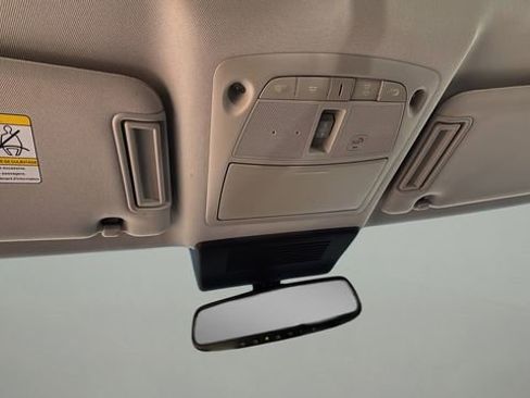 Used 2023 Nissan Armada SL image 28