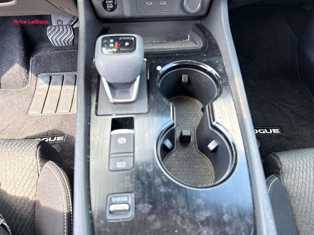 Certified 2024 Nissan Rogue SV FWD image 27