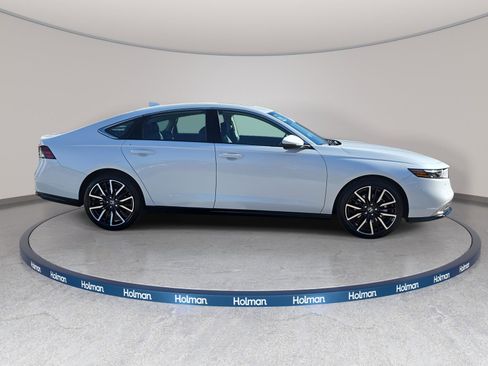 New 2025 Honda Accord Touring image 4