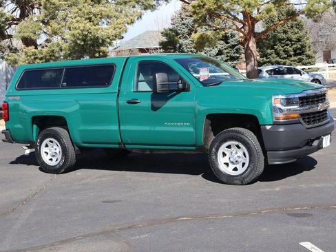 Used 2017 Chevrolet Silverado 1500 W/T w/ Trailering Package image 2