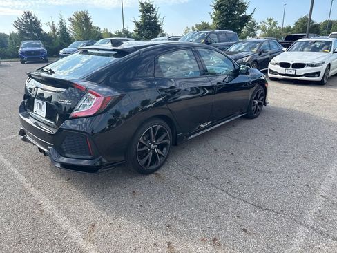 Used 2018 Honda Civic Sport Touring image 5
