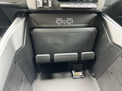 New 2026 RAM 1500 4x4 Crew Cab image 41