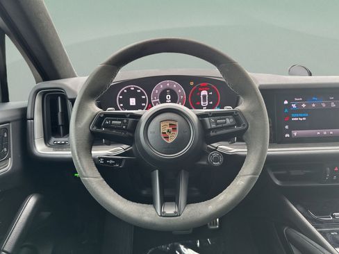 Used 2024 Porsche Cayenne S AWD/4WD image 34