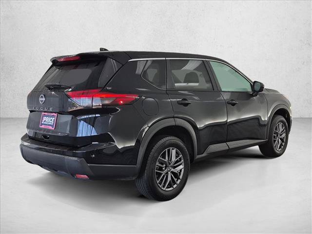 Used 2026 Nissan Rogue SV FWD image 5