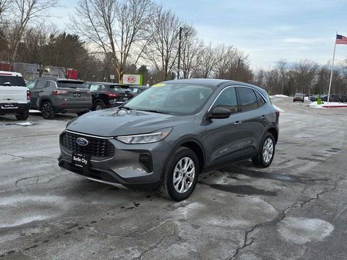 Used 2024 Ford Escape Active image 4