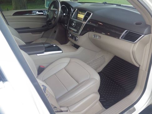Used 2012 Mercedes-Benz ML 350 4MATIC image 19
