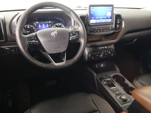Used 2024 Ford Bronco Sport Outer Banks AWD/4WD image 2