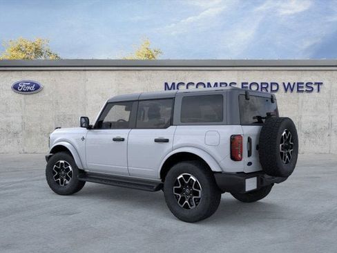 New 2026 Ford Bronco Outer Banks image 6