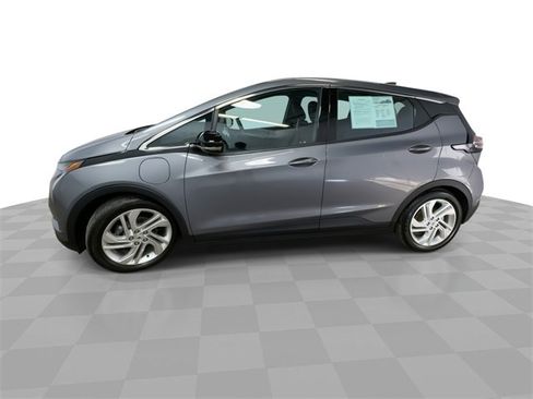 Used 2023 Chevrolet Bolt LT w/ Driver Confidence Package image 5