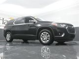 Used 2019 Chevrolet Traverse LT image 2