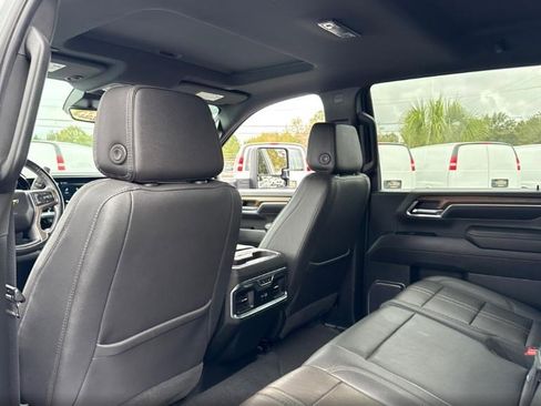 Used 2024 Chevrolet Silverado 3500 High Country w/ High Country Premium Package image 8