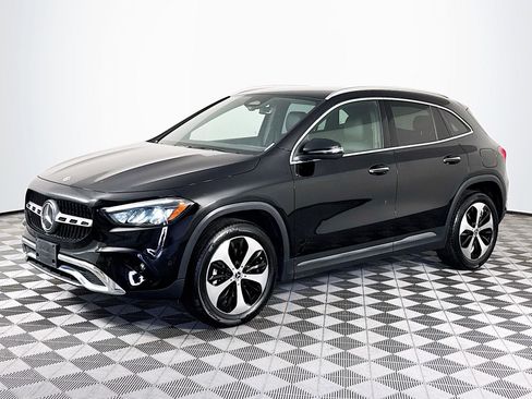 Used 2025 Mercedes-Benz GLA 250 image 4