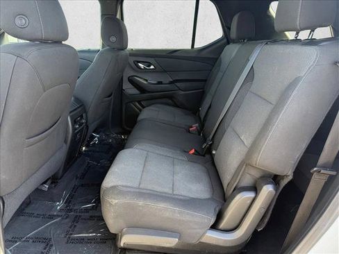 Used 2023 Chevrolet Traverse LT image 22