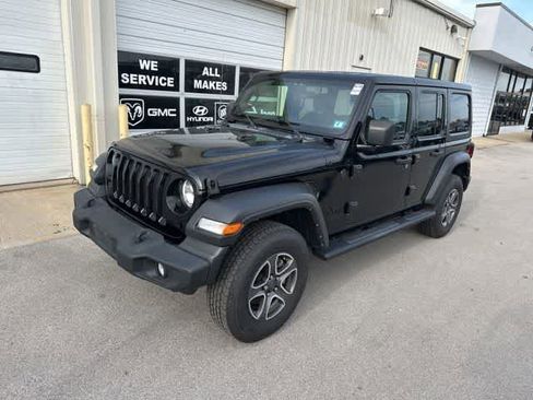 Used 2022 Jeep Wrangler Unlimited Sport AWD/4WD image 10