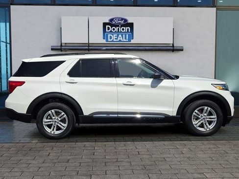 Certified 2023 Ford Explorer XLT w/ Equipment Group 202A AWD/4WD image 2