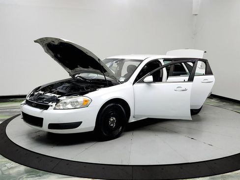 Used 2016 Chevrolet Impala Police FWD image 9
